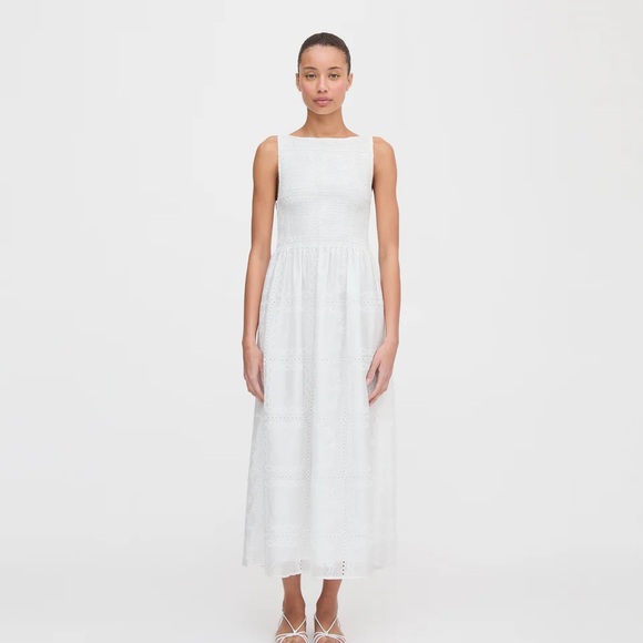 Hill House Dresses & Skirts - Hill House Home The Cosima Nap Dress Sleeveless Fully Smocked Lined Embroidered